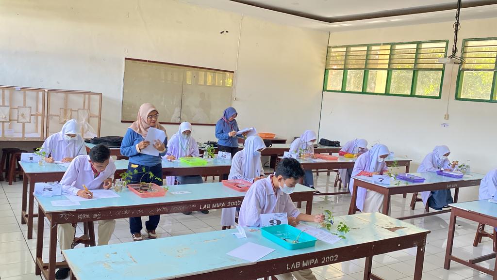 Pembukaan Olimpiade Biologi 2022 Piala Bergilir Rektor Universitas Khairun